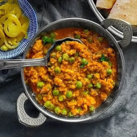 Chicken Keema Matar
