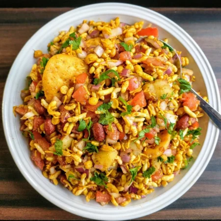 Juhu Chowpatty ke Bhel Poori